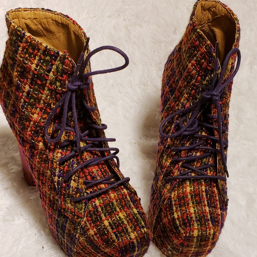 Boots - Picture 2 of 2